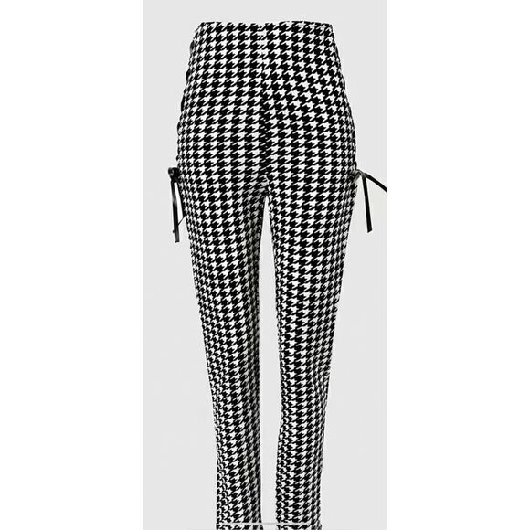 Houndstooth leggings with lace up sides, high waste stretchy pants . - Picture 2 of 13